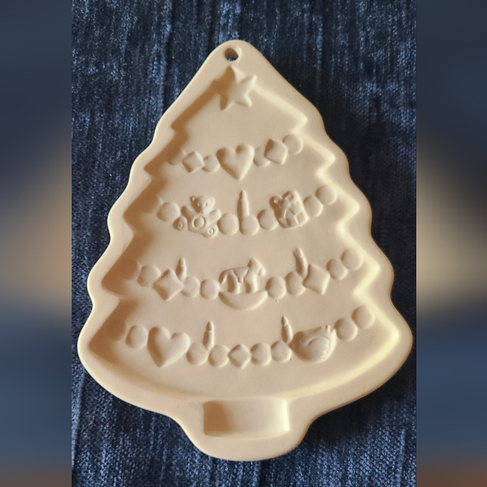Brown Bag Cookie Art 1986 Christmas Tree Cookie mold/wall hanging